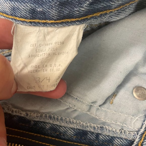 VINTAGE ROUTE 66 • RIPPED JEAN SHORTS • SIZE 2 - Picture 6 of 6